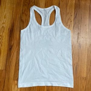 Swiftly tech racer back